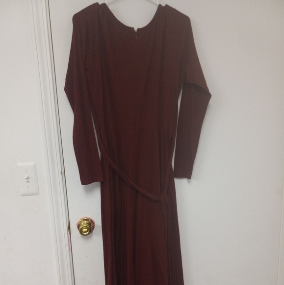 Eshakti dress. - Picture 2 of 7